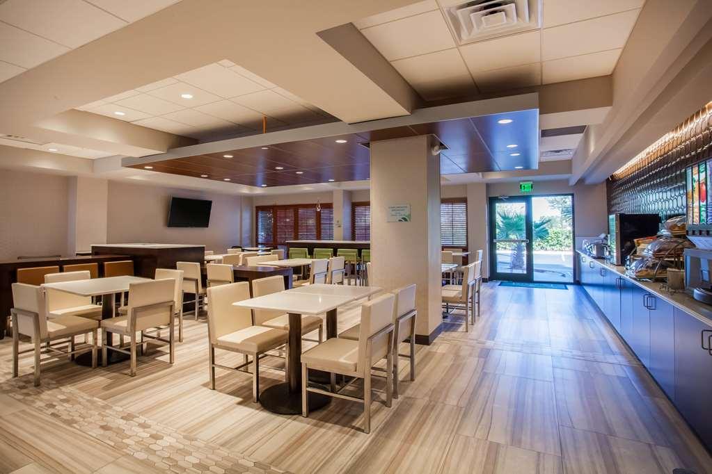 Готель Wingate By Wyndham - Orlando International Airport Ресторан фото