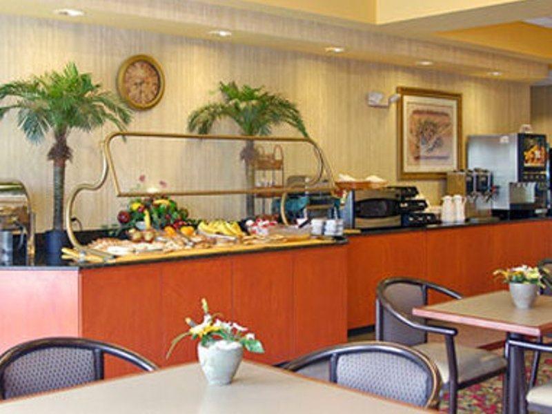 Готель Wingate By Wyndham - Orlando International Airport Ресторан фото